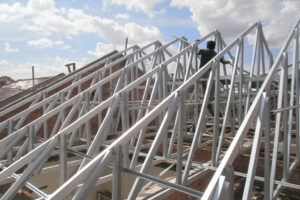 Jasa tukang Pasang atap rumah baja ringan murah - kyanwangibajaringan 018